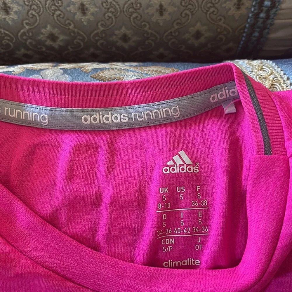 Adidas running shirt - Picture 3 of 4